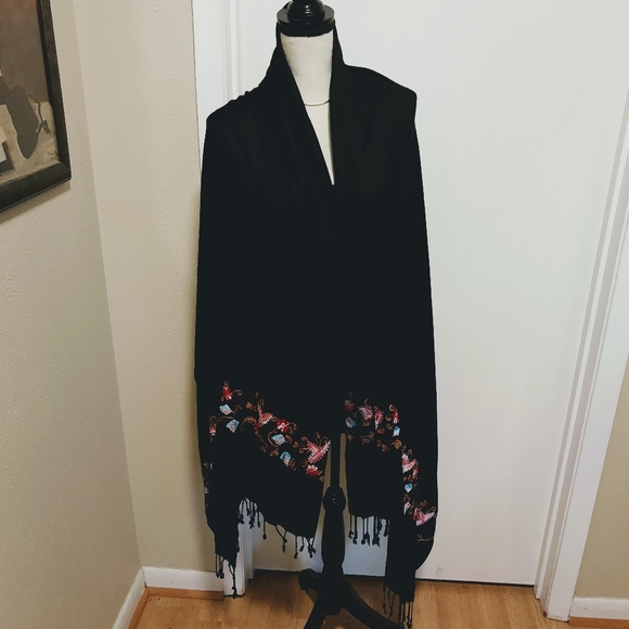 Soft Drapey Embroidered Long Shawl Wrap - Picture 5 of 8